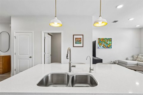 Adosado en venta en Winter Garden, Florida, 3 dormitorios, 170.48 m2 № 2310644 - foto 16