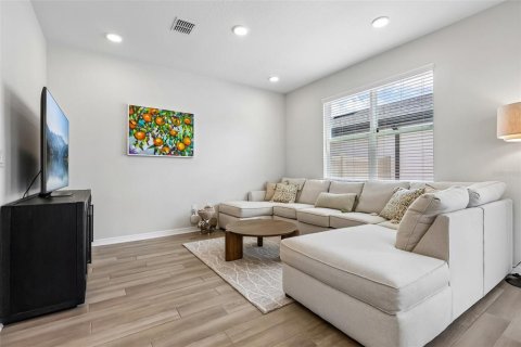 Adosado en venta en Winter Garden, Florida, 3 dormitorios, 170.48 m2 № 2310644 - foto 8