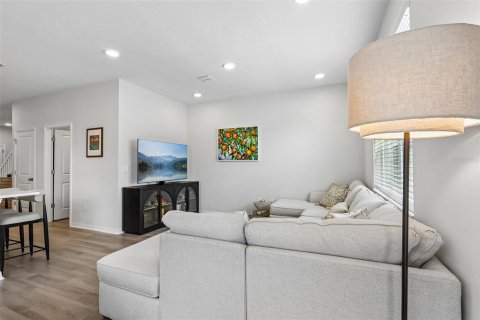 Adosado en venta en Winter Garden, Florida, 3 dormitorios, 170.48 m2 № 2310644 - foto 10