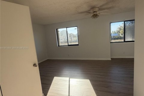 Touwnhouse à louer à Sunrise, Floride: 3 chambres, 140.1 m2 № 2042251 - photo 17