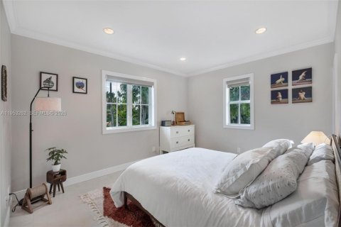 House in Key Biscayne, Florida 5 bedrooms № 2007980 - photo 22