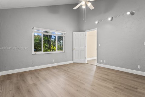 Condominio en venta en Lauderhill, Florida, 2 dormitorios, 121.14 m2 № 2011789 - foto 15