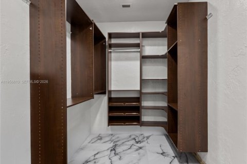 Condominio en venta en Lauderhill, Florida, 2 dormitorios, 121.14 m2 № 2011789 - foto 14