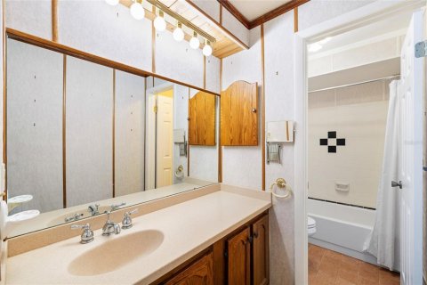 Villa ou maison à vendre à Tampa, Floride: 4 chambres, 212.37 m2 № 1912167 - photo 25