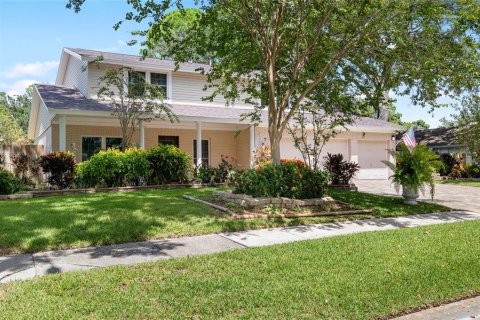 Villa ou maison à vendre à Tampa, Floride: 4 chambres, 212.37 m2 № 1912167 - photo 2