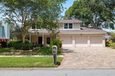 Villa ou maison à vendre à Tampa, Floride: 4 chambres, 212.37 m2 № 1912167 - photo 1