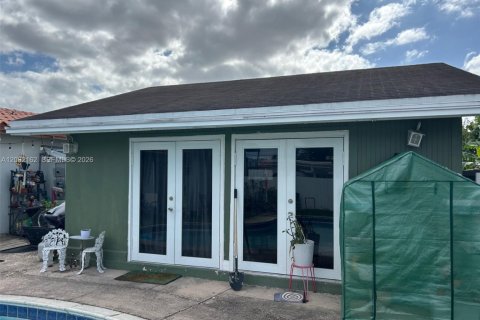 House in Miami, Florida 1 bedroom, 55.74 sq.m. № 2067567