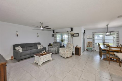 House in Wimauma, Florida 3 bedrooms, 155.7 sq.m. № 1674008 - photo 5