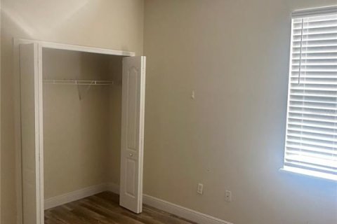 Villa ou maison à vendre à Kissimmee, Floride: 5 chambres, 289.11 m2 № 2113341 - photo 14