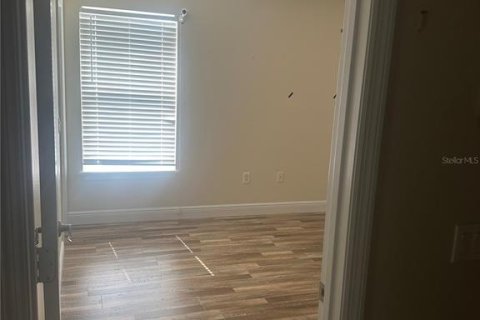 Villa ou maison à vendre à Kissimmee, Floride: 5 chambres, 289.11 m2 № 2113341 - photo 21