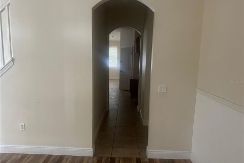Villa ou maison à vendre à Kissimmee, Floride: 5 chambres, 289.11 m2 № 2113341 - photo 8