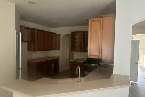 Villa ou maison à vendre à Kissimmee, Floride: 5 chambres, 289.11 m2 № 2113341 - photo 12