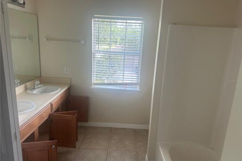 Villa ou maison à vendre à Kissimmee, Floride: 5 chambres, 289.11 m2 № 2113341 - photo 18