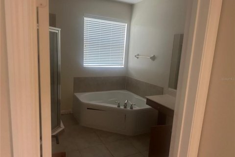 Villa ou maison à vendre à Kissimmee, Floride: 5 chambres, 289.11 m2 № 2113341 - photo 10