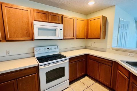 Adosado en alquiler en Kissimmee, Florida, 3 dormitorios, 145.11 m2 № 1900955 - foto 2