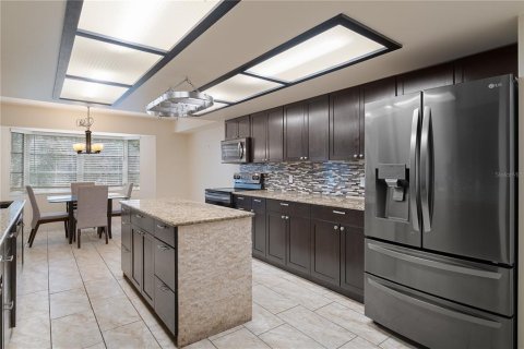 Villa ou maison à vendre à Homosassa, Floride: 3 chambres, 185.8 m2 № 2411582 - photo 22