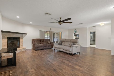 Villa ou maison à vendre à Homosassa, Floride: 3 chambres, 185.8 m2 № 2411582 - photo 18