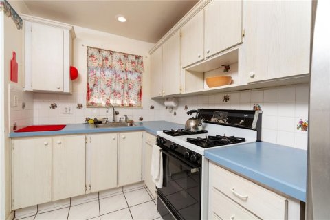 Copropriété à vendre à Gulfport, Floride: 1 chambre, 98.48 m2 № 1568715 - photo 8