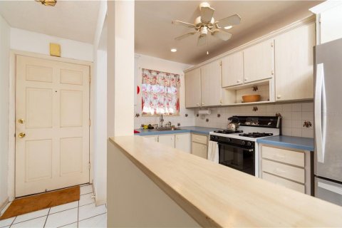 Copropriété à vendre à Gulfport, Floride: 1 chambre, 98.48 m2 № 1568715 - photo 7