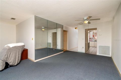 Copropriété à vendre à Gulfport, Floride: 1 chambre, 98.48 m2 № 1568715 - photo 9