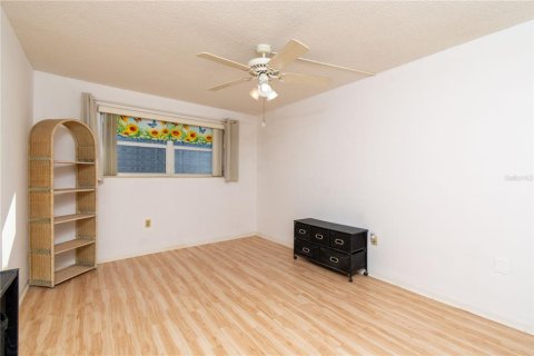 Copropriété à vendre à Gulfport, Floride: 1 chambre, 98.48 m2 № 1568715 - photo 18