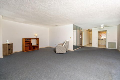 Copropriété à vendre à Gulfport, Floride: 1 chambre, 98.48 m2 № 1568715 - photo 15