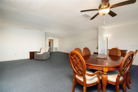 Copropriété à vendre à Gulfport, Floride: 1 chambre, 98.48 m2 № 1568715 - photo 11