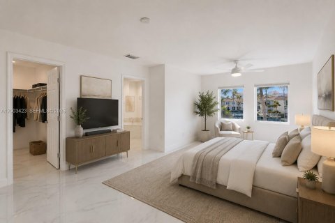 House in Aventura, Florida 3 bedrooms, 216.46 sq.m. № 2169046 - photo 21