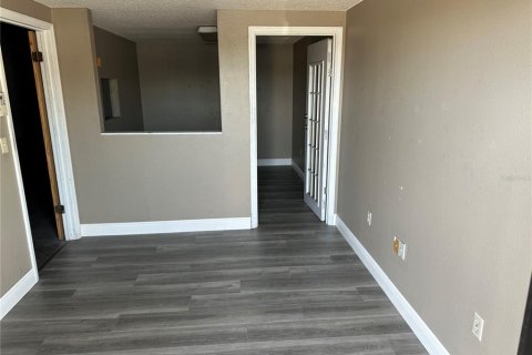 Immobilier commercial à vendre à Ocala, Floride: 1020.53 m2 № 2100319 - photo 3