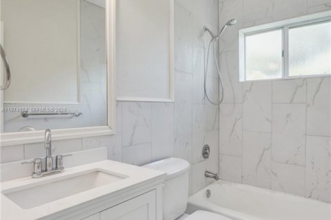 Apartment in Miami Beach, Florida 3 bedrooms, 120.77 sq.m. № 2036205 - photo 25