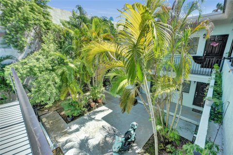 Apartment in Miami Beach, Florida 3 bedrooms, 120.77 sq.m. № 2036205 - photo 2