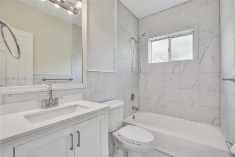 Apartment in Miami Beach, Florida 3 bedrooms, 120.77 sq.m. № 2036205 - photo 24