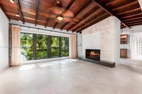 Снять в аренду виллу или дом в Пайнкрест, Флорида 3 спальни, 255.11м2, № 1956782 - фото 8