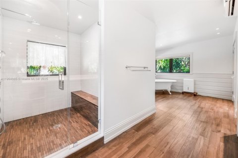 Снять в аренду виллу или дом в Пайнкрест, Флорида 3 спальни, 255.11м2, № 1956782 - фото 13