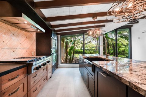 Снять в аренду виллу или дом в Пайнкрест, Флорида 3 спальни, 255.11м2, № 1956782 - фото 5