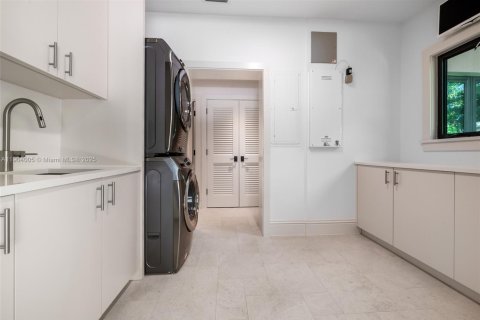 Снять в аренду виллу или дом в Пайнкрест, Флорида 3 спальни, 255.11м2, № 1956782 - фото 20