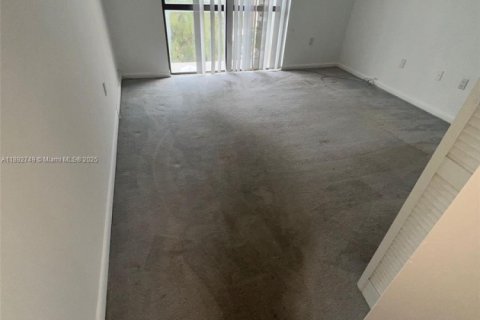 Copropriété à louer à Sunny Isles Beach, Floride: 2 chambres, 122.63 m2 № 1946804 - photo 12