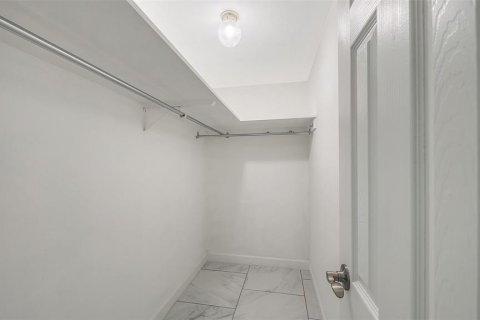 Copropriété à vendre à Longboat Key, Floride: 2 chambres, 123.19 m2 № 2406526 - photo 27
