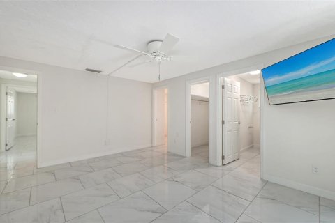 Copropriété à vendre à Longboat Key, Floride: 2 chambres, 123.19 m2 № 2406526 - photo 24