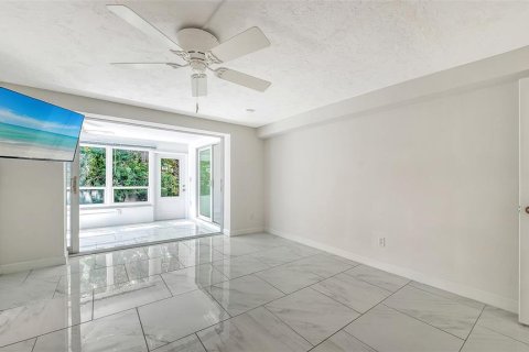 Copropriété à vendre à Longboat Key, Floride: 2 chambres, 123.19 m2 № 2406526 - photo 22