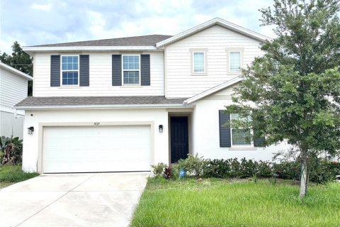 House in DeLand, Florida 5 bedrooms, 236.9 sq.m. № 2308917