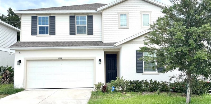 Casa en DeLand, Florida 5 dormitorios, 236.9 m2 № 2308917