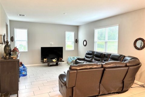 Casa en venta en DeLand, Florida, 5 dormitorios, 236.9 m2 № 2308917 - foto 11