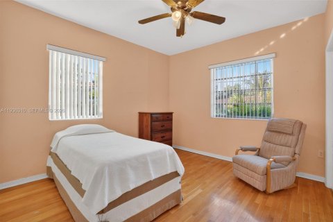 Купить виллу или дом в Майами, Флорида 2 спальни, 79.43м2, № 1998413 - фото 19