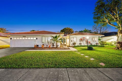 Casa en Miami, Florida 3 dormitorios, 193.14 m2 № 2029049