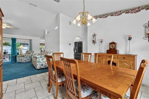 Villa ou maison à vendre à Palm Coast, Floride: 3 chambres, 176.98 m2 № 2337314 - photo 18
