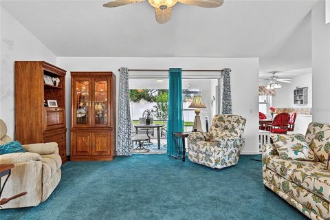 Villa ou maison à vendre à Palm Coast, Floride: 3 chambres, 176.98 m2 № 2337314 - photo 15