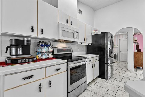 Villa ou maison à vendre à Palm Coast, Floride: 3 chambres, 176.98 m2 № 2337314 - photo 21