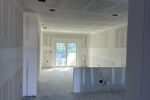 Dúplex en venta en Port Charlotte, Florida, 6 dormitorios, 215.9 m2 № 1757101 - foto 4