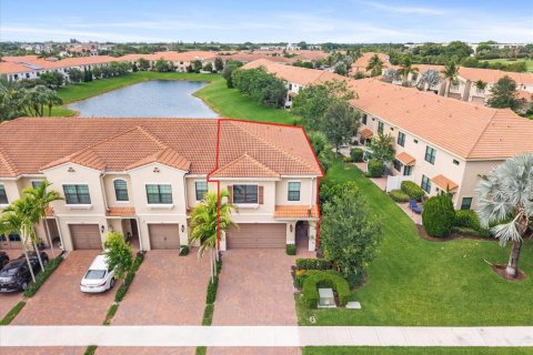 Townhouse in Boca Raton, Florida 3 bedrooms, 187.66 sq.m. № 2185576 - photo 2